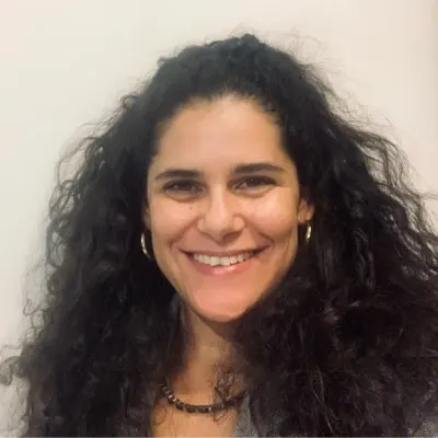 חניט קורן - תמונת ממליצה - אפרת שלום