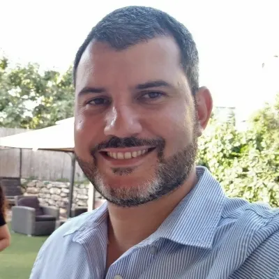 חניט קורן - תמונת ממליץ - יניב אדרי